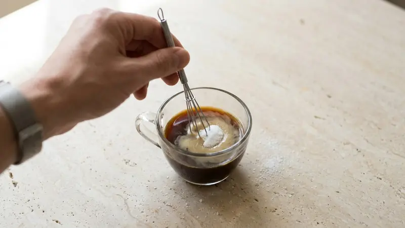Prepare the coffee-calcium mix