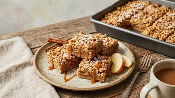 Apple Crisp Bars